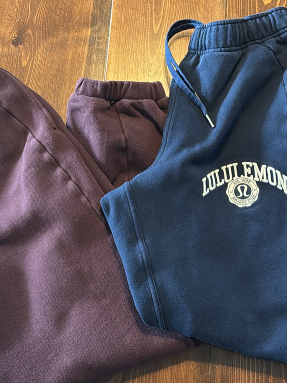 lululemon athletica Navy Blue & Maroon Jogger Set